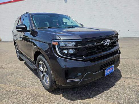 New 2027 Ford Expedition Active RWD image 2