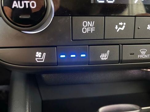 Certified 2026 Subaru Outback Touring AWD/4WD image 20