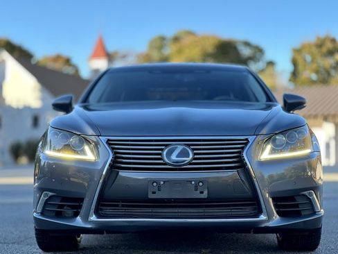 Used 2014 Lexus LS 600h L image 2