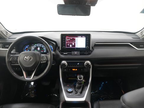 Used 2019 Toyota RAV4 Limited image 14