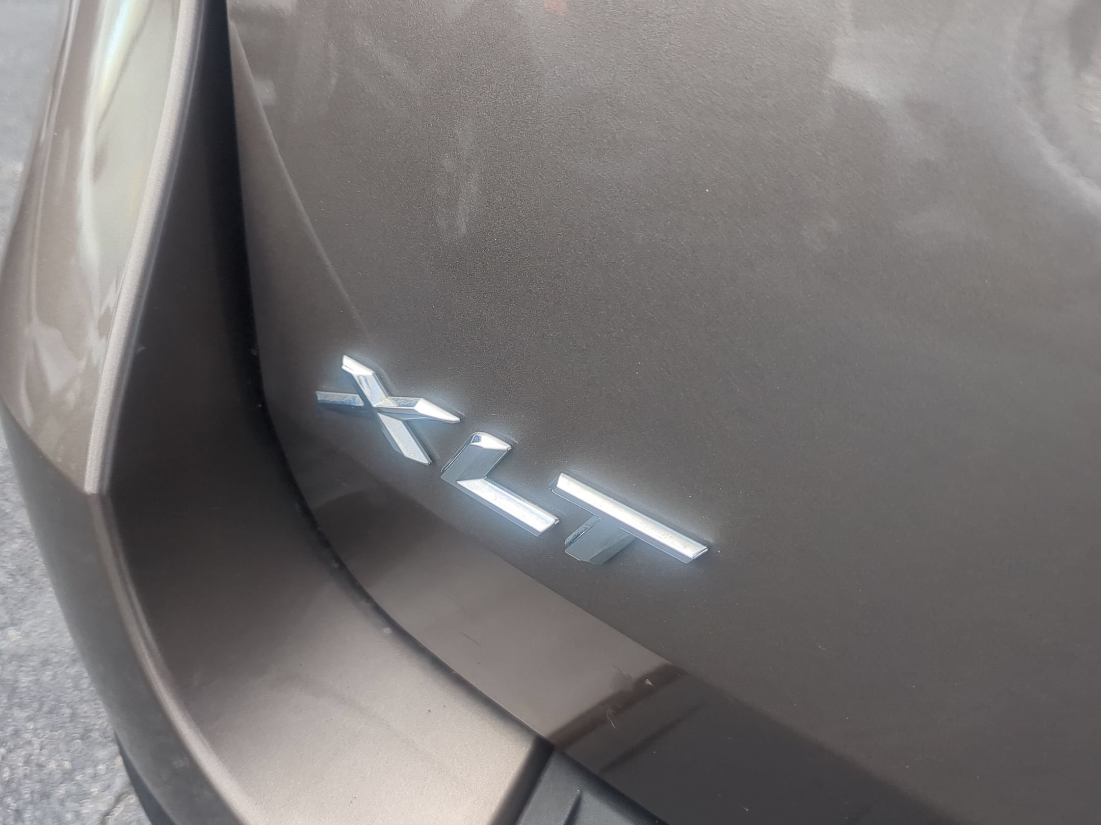Used 2021 Ford Explorer XLT AWD/4WD image 31