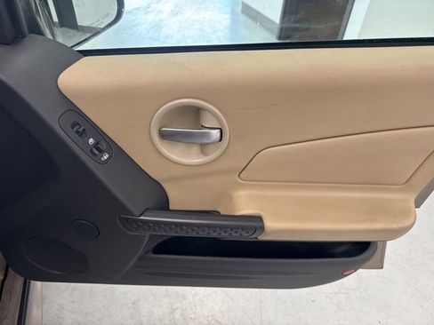 Used 2007 Pontiac Grand Prix FWD image 24