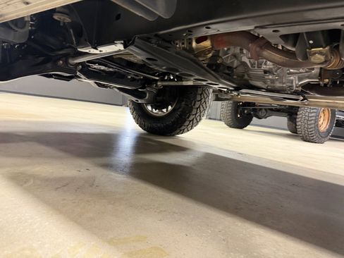 Used 2001 Lexus LX 470 4WD image 32