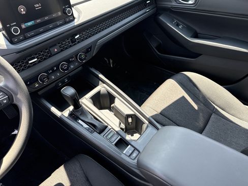 Used 2025 Honda Accord SE image 26