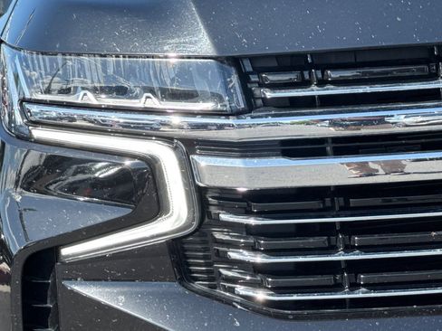 Used 2024 Chevrolet Suburban LT image 47