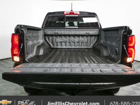 Used 2024 Chevrolet Colorado ZR2 w/ ZR2 Convenience Package III AWD/4WD image 27