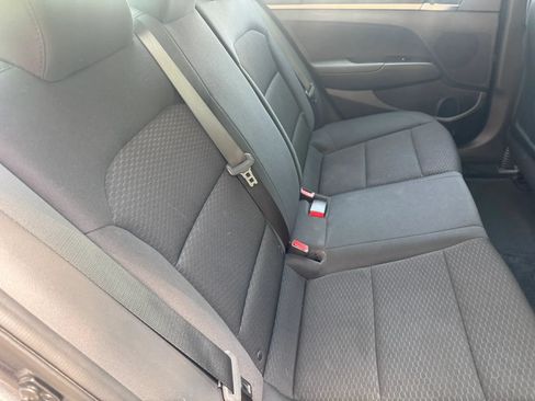 Used 2020 Hyundai Elantra SE w/ Cargo Package (C1) FWD image 21