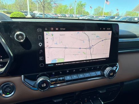 Used 2024 GMC Canyon AT4 w/ AT4 Premium Package image 26