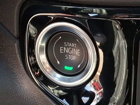 Used 2026 GMC Sierra 1500 Elevation image 30