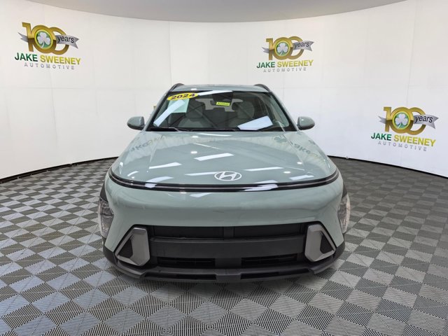 Used 2024 Hyundai Kona SEL AWD/4WD image 3