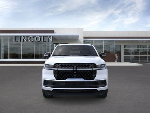 New 2025 Lincoln Navigator Reserve w/ Jet Appearance Package image 6