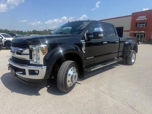 Used 2019 Ford F450 XLT w/ XLT Premium Package AWD/4WD image 2