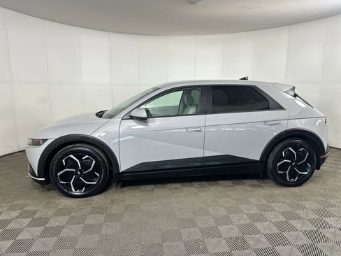 Used 2022 Hyundai Ioniq 5 SEL image 6
