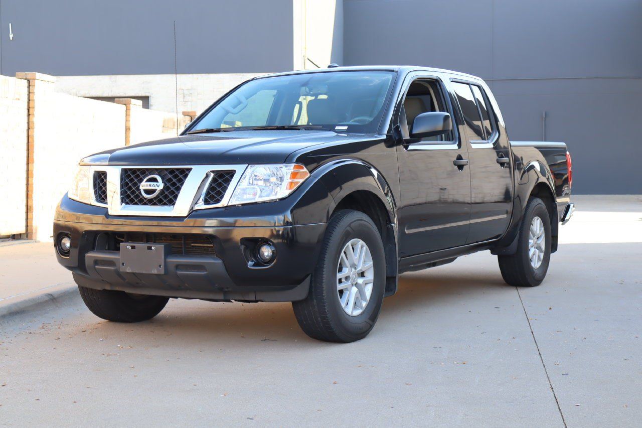 Used 2018 Nissan Frontier SV w/ Value Truck Package RWD image 2