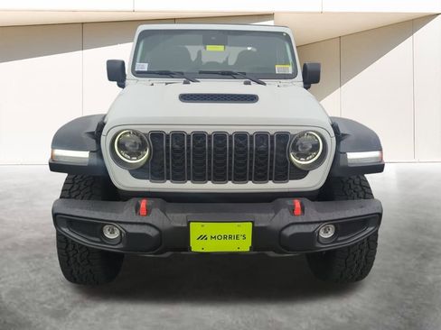 New 2025 Jeep Gladiator Mojave w/ Convenience Group image 2