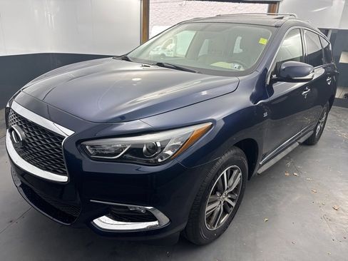 Used 2017 INFINITI QX60 AWD w/ Premium Package image 7