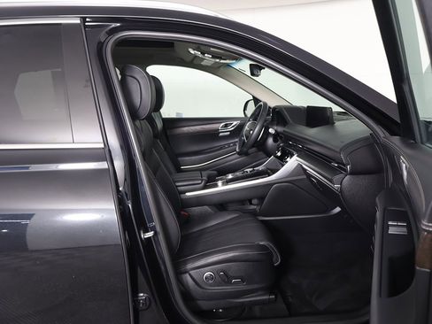 Used 2024 Genesis GV80 3.5T image 32