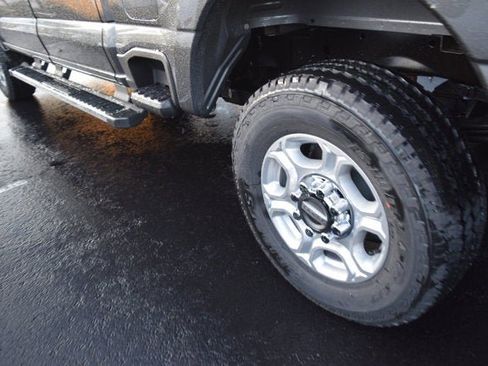 New 2026 Ford F250 XLT w/ XLT Premium Package image 4