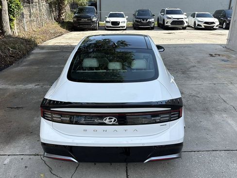Used 2025 Hyundai Sonata Limited FWD image 6