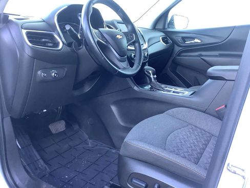 Used 2023 Chevrolet Equinox LT FWD image 3