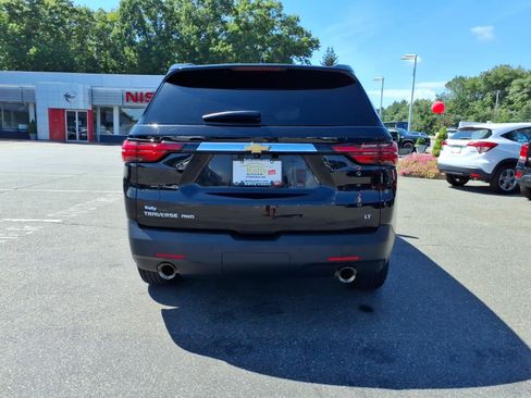Used 2023 Chevrolet Traverse LT AWD/4WD image 6