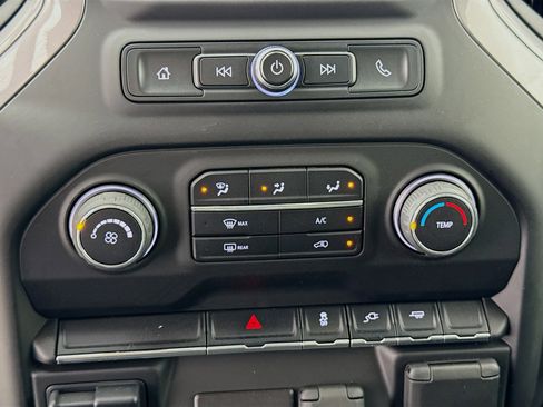 Used 2022 Chevrolet Silverado 2500 W/T w/ WT Convenience Package image 16