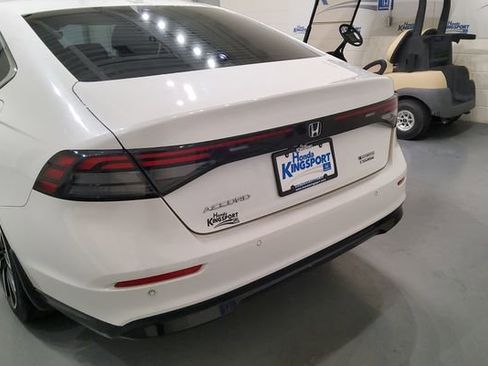 Used 2024 Honda Accord Touring image 15