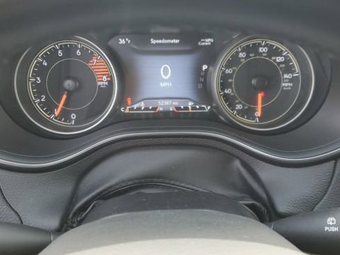 Certified 2020 Jeep Cherokee Limited image 12