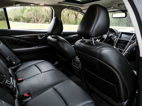 Used 2018 INFINITI Q50 Luxe w/ Essential Package (3.0T Luxe) image 37