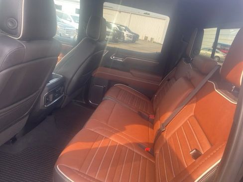 Used 2024 GMC Sierra 1500 Denali Ultimate image 11