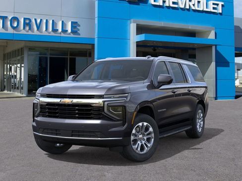 New 2026 Chevrolet Suburban LS image 6