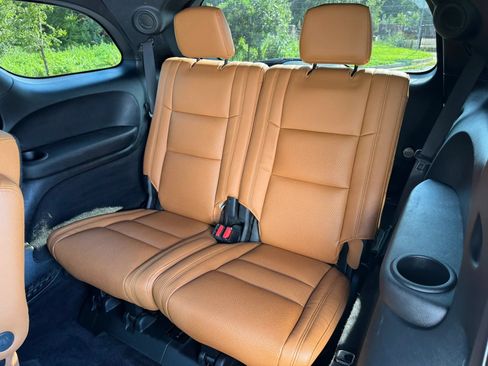 Used 2019 Dodge Durango SRT w/ Technology Group AWD/4WD image 12
