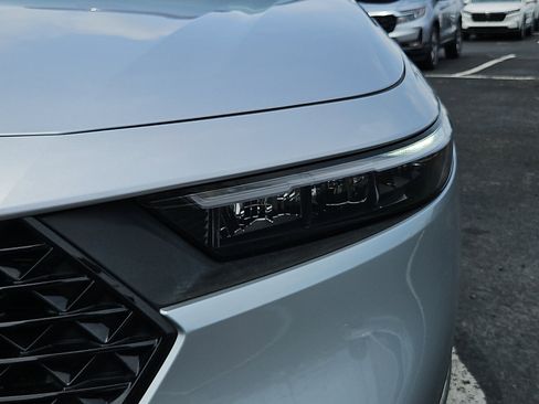 Used 2023 Honda Accord EX image 9