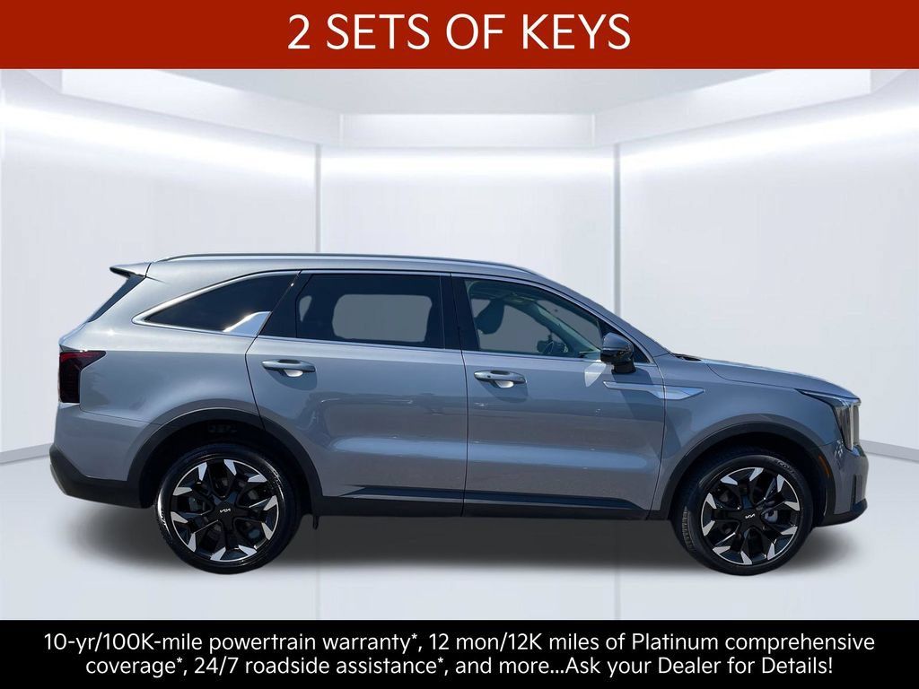 Certified 2025 Kia Sorento EX w/ Panoramic Sunroof Package AWD/4WD image 8
