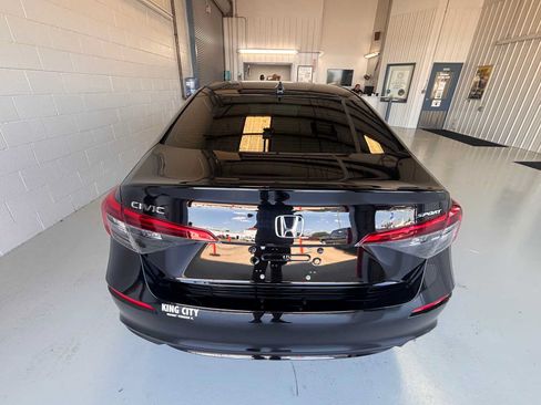 Used 2024 Honda Civic Sport image 5