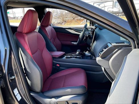 Used 2022 Lexus NX 250 AWD image 9