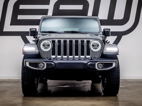Used 2021 Jeep Wrangler Unlimited Sahara w/ Cold Weather Group AWD/4WD image 3