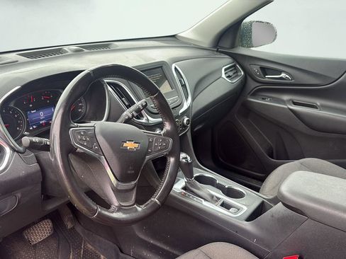 Used 2019 Chevrolet Equinox LT w/ Driver Convenience Package image 13