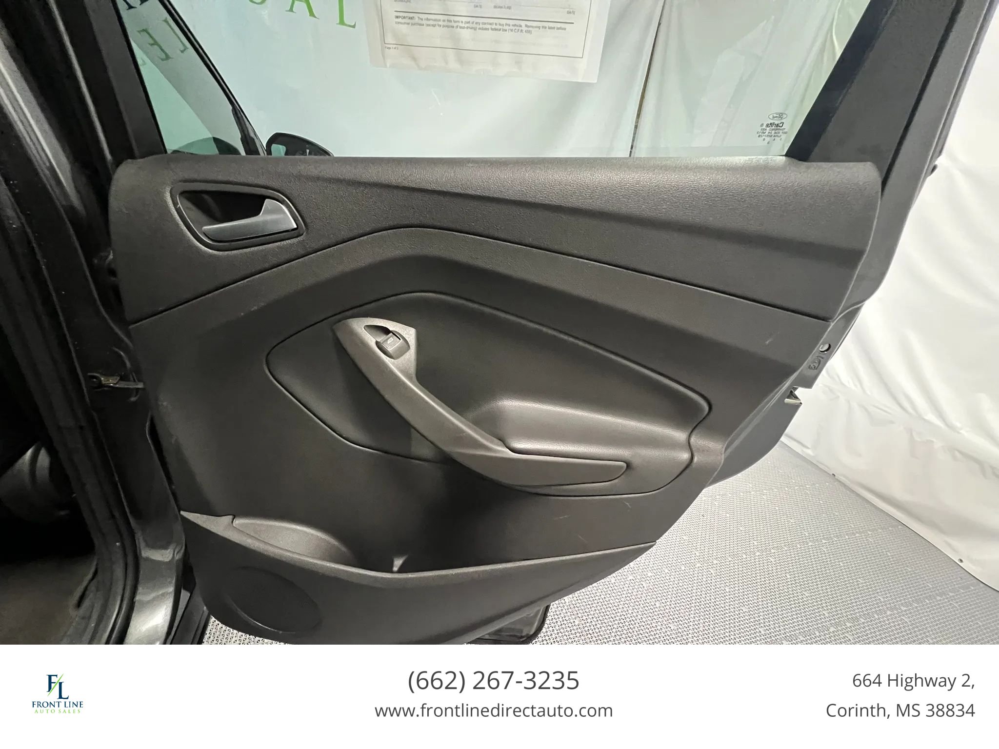 Used 2018 Ford Escape SE FWD image 17