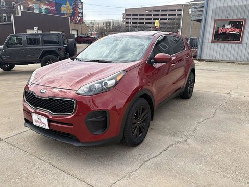 Used 2018 Kia Sportage LX FWD image 3