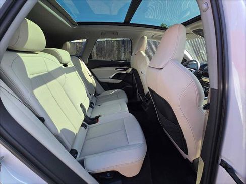 Used 2025 Audi Q5 Prestige AWD/4WD image 12