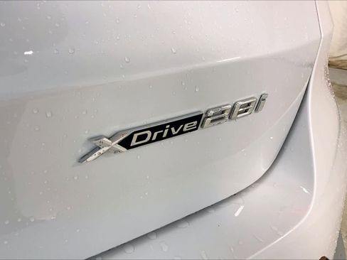 New 2026 BMW X1 xDrive28i w/ Technology Package AWD/4WD image 15