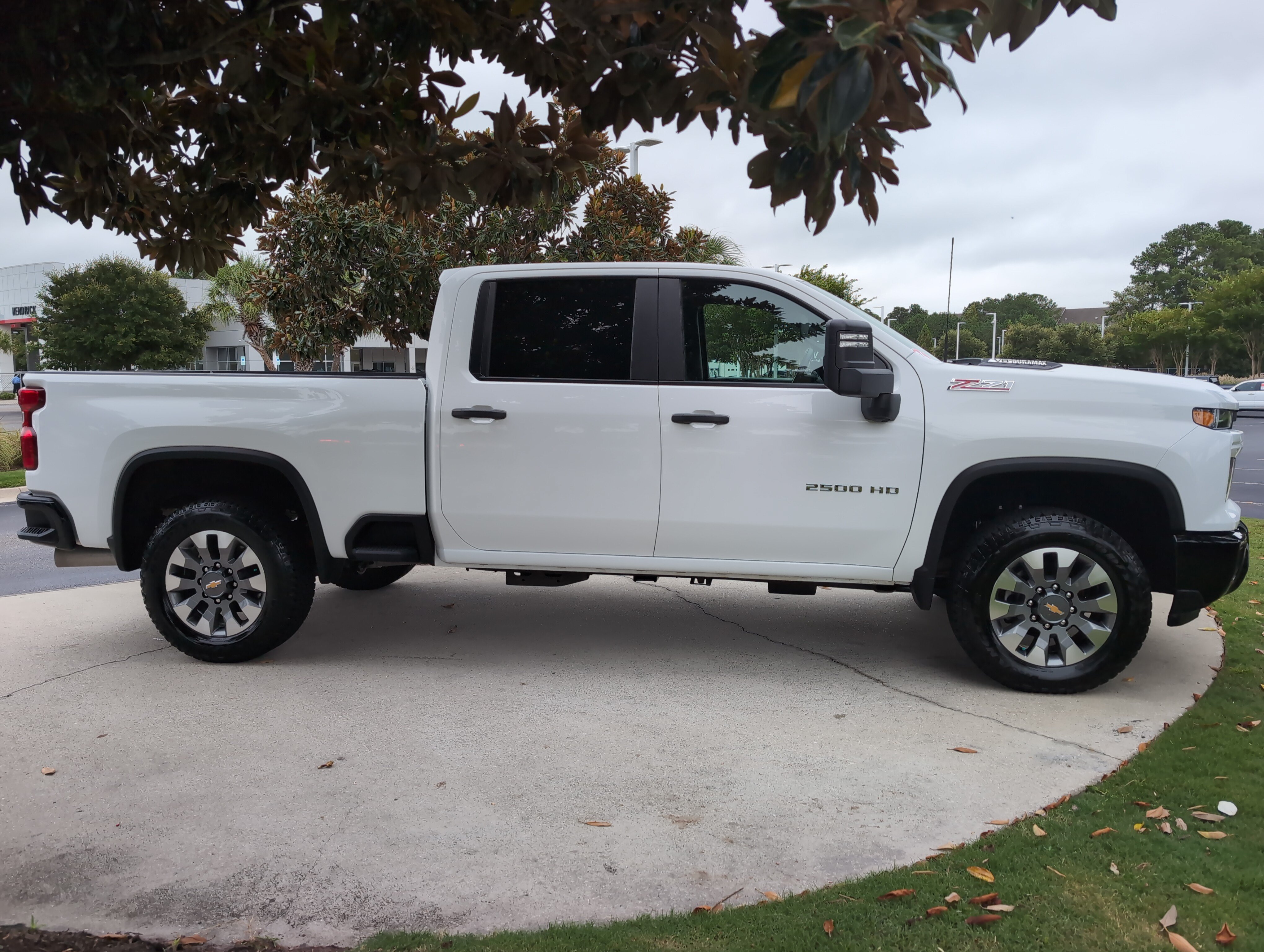 Used 2026 Chevrolet Silverado 2500 Custom w/ Custom Value Package AWD/4WD image 11