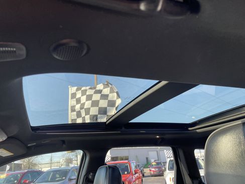 Used 2019 Jeep Grand Cherokee Overland image 8