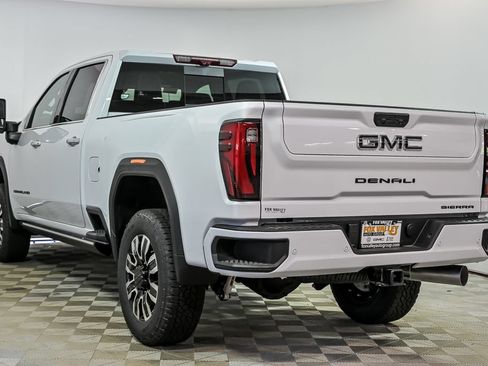 New 2026 GMC Sierra 2500 Denali Ultimate w/ Max Trailering Package AWD/4WD image 4