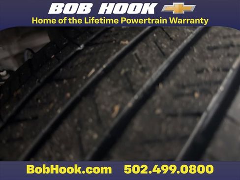 Used 2024 Toyota Corolla Cross XLE image 32