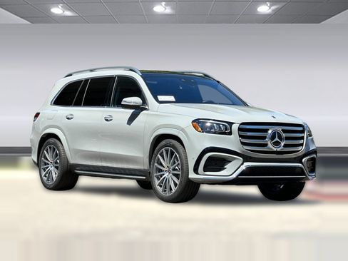 Certified 2025 Mercedes-Benz GLS 450 4MATIC image 6