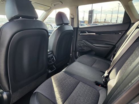 Certified 2025 Kia Seltos S image 11