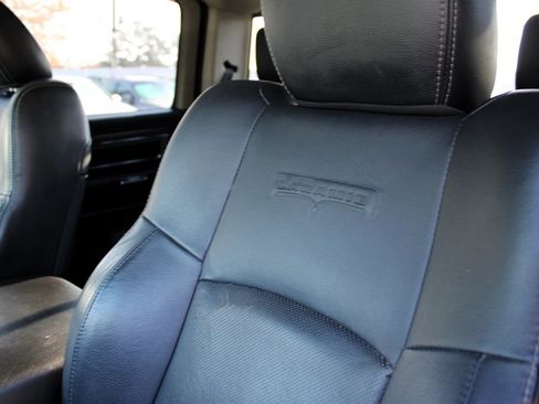 Used 2014 RAM 1500 Laramie w/ Convenience Group image 20