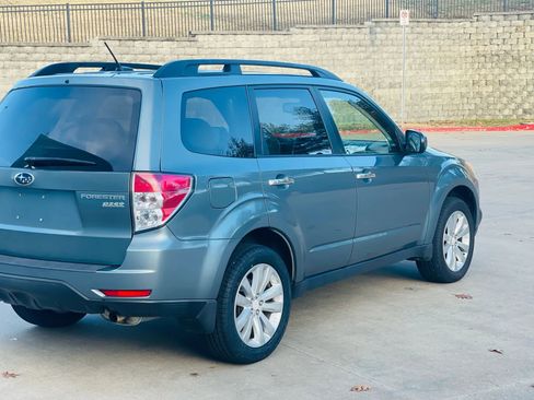 Used 2011 Subaru Forester 2.5X Premium image 6